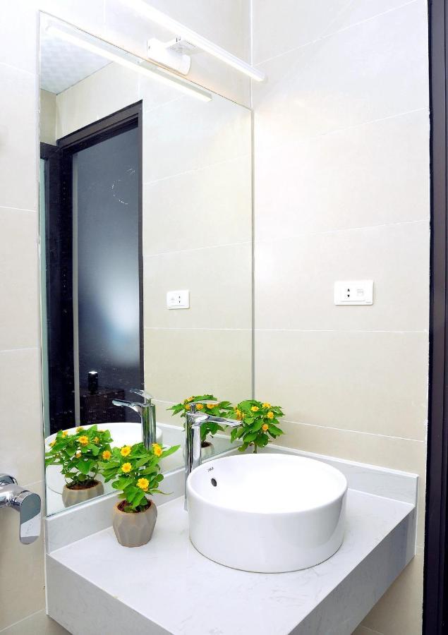 Blue Home Serviced Apartment Ханой Екстер'єр фото